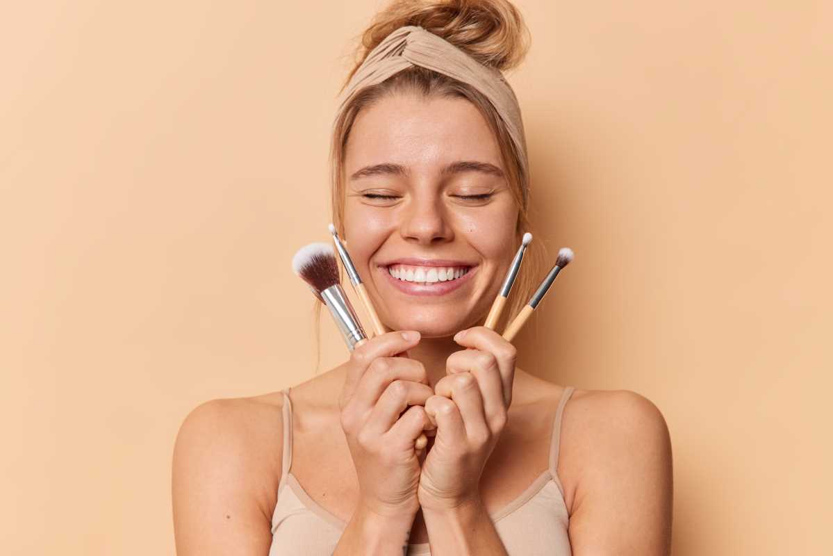 Your Guide to the Luminous Pearl Makeup Trend
